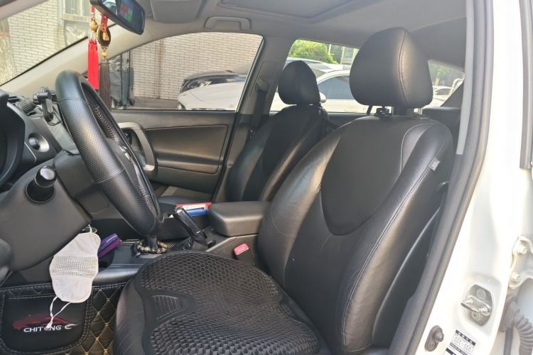 Used Toyota RAV4 2012 Luxurious 2.4L Manual 4x4 with Stylish Features Left Front Seat