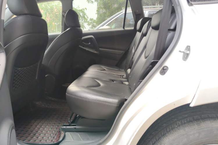 Used Toyota RAV4 2012 Luxurious 2.4L Automatic 4x4 with Stylish Features Left Rear Seat