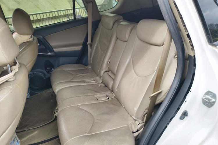 Used Toyota RAV4 2012 Luxurious 2.4L Automatic 4x4 with Stylish Features Left Rear Seat