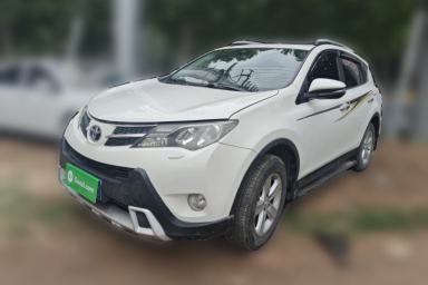 Used Toyota RAV4 2012 Luxurious 2.4L Automatic 4x4 with Stylish Features