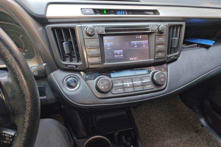 Used Toyota RAV4 2013 2.5L Automatic 4x4 Elite Edition Audio And AC Panel