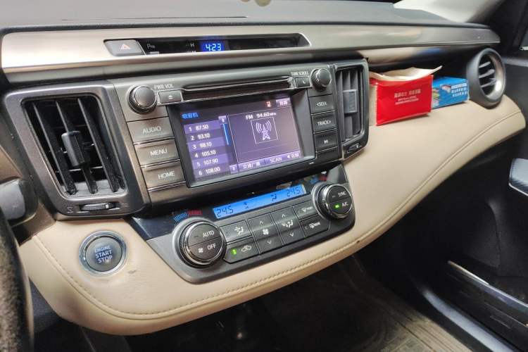 Used Toyota RAV4 2013 2.5L Automatic 4x4 Elite Edition Audio And AC Panel