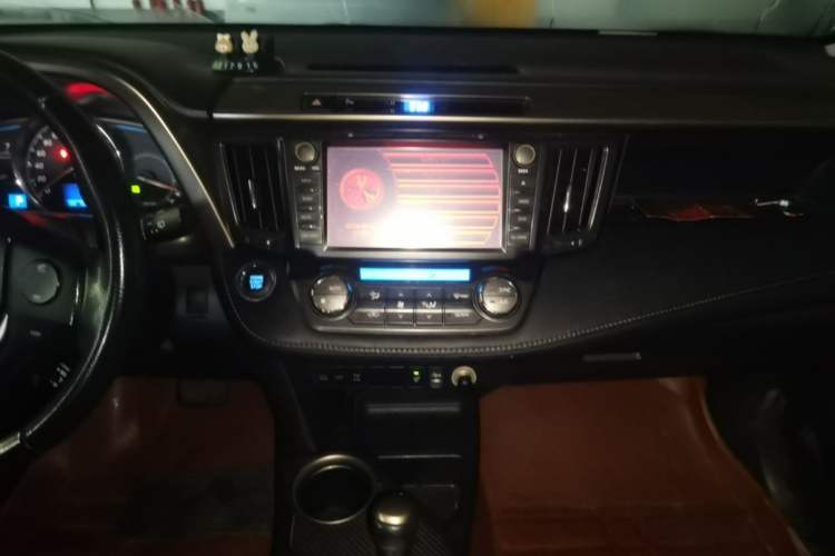 Used Toyota RAV4 2013 2.0L CVT Four-Wheel Drive New Edition Audio And AC Panel