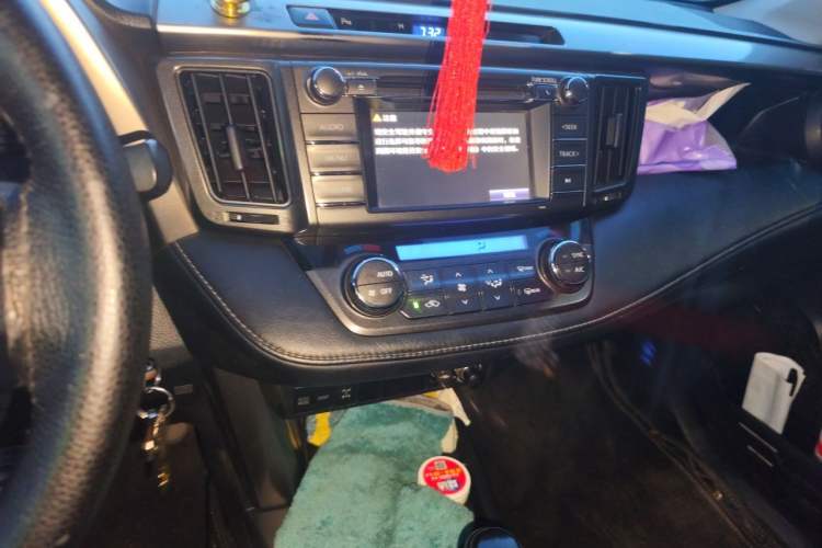 Used Toyota RAV4 2013 2.0L CVT Four-Wheel Drive Fashion Edition Audio And AC Panel