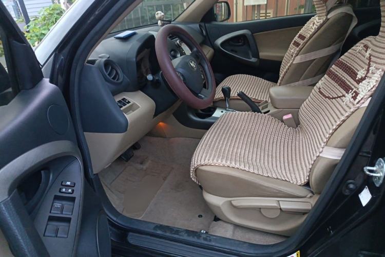 Used Toyota RAV4 2013 Special Edition 2.0L Automatic Classic Driver Seat