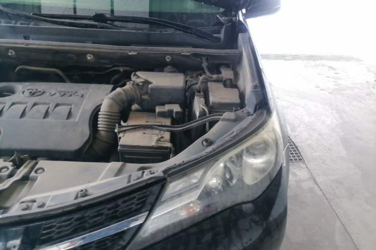 Used Toyota RAV4 2013 2.0L CVT Four-Wheel Drive New Edition Engine Bay Left