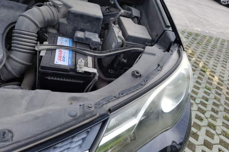 Used Toyota RAV4 2013 2.0L CVT Two-Wheel Drive Urban Edition Engine Bay Left