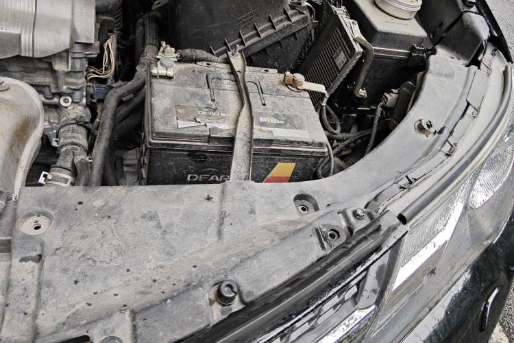 Used Toyota RAV4 2013 2.5L Automatic 4x4 Elite Edition Engine Bay Left