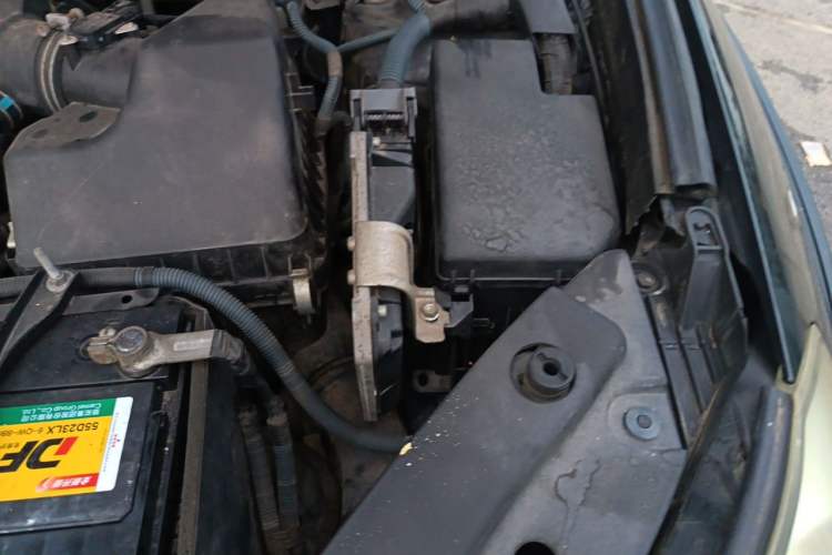 Used Toyota RAV4 2013 Special Edition 2.0L Automatic Classic Engine Bay Left