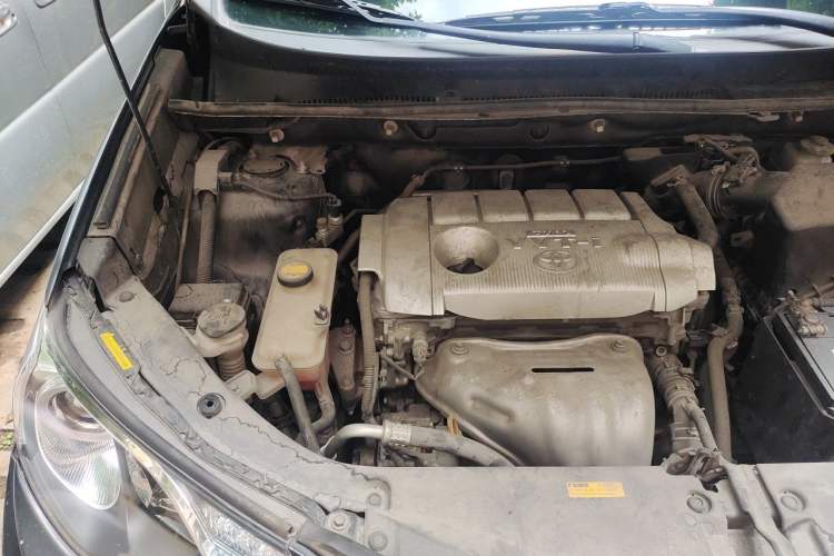 Used Toyota RAV4 2013 2.5L Automatic 4x4 Elite Edition Engine Bay Right