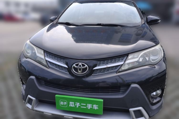 Used Toyota RAV4 2013 2.0L CVT Two-Wheel Drive Urban Edition Front