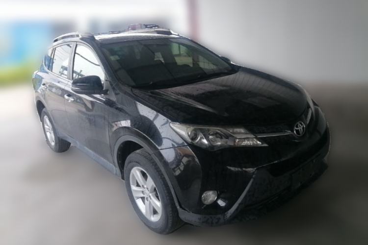 Used Toyota RAV4 2013 2.0L CVT Four-Wheel Drive New Edition Front Right 45 Deg