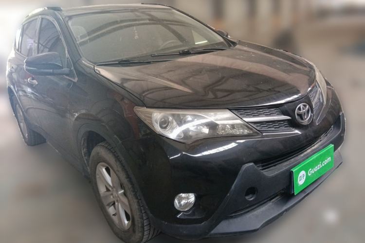 Used Toyota RAV4 2013 2.0L CVT Four-Wheel Drive New Edition Front Right 45 Deg