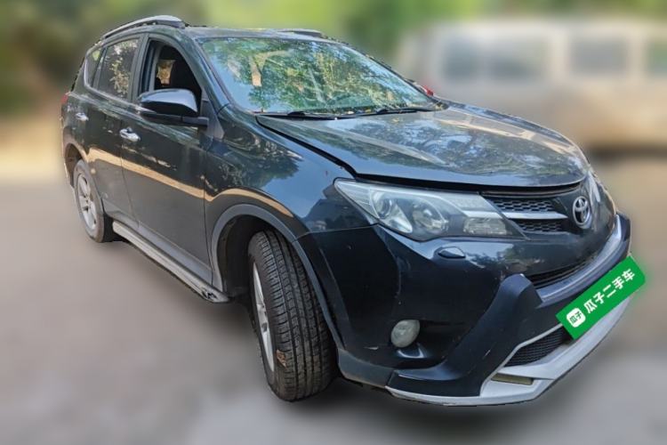 Used Toyota RAV4 2013 2.5L Automatic 4x4 Elite Edition Front Right 45 Deg
