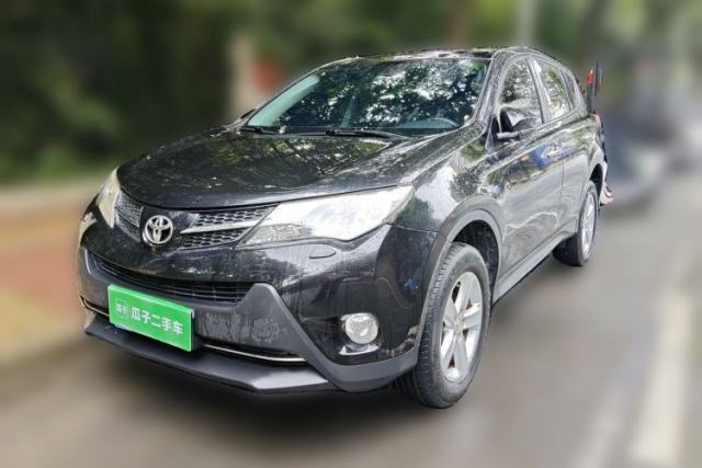 Ojetý Toyota RAV4 2013 2.5L Automatic 4x4 Elite Edition