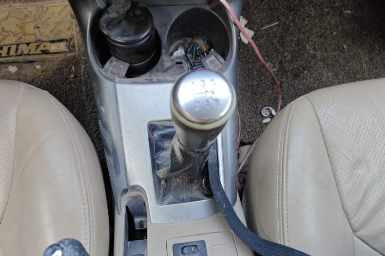 Used Toyota RAV4 2013 Special Edition 2.0L Manual Classic Gear Lever