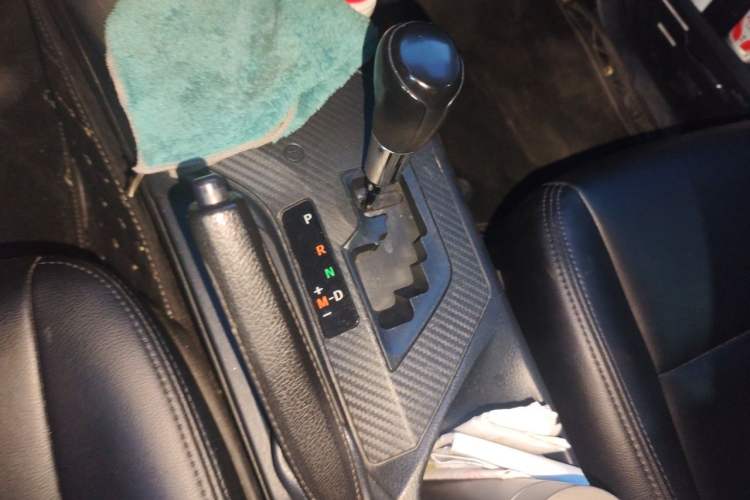 Used Toyota RAV4 2013 2.0L CVT Four-Wheel Drive Fashion Edition Gear Lever
