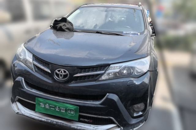 Ojetý Toyota RAV4 2013 2.5L Automatic 4x4 Elite Edition