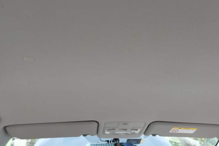 Used Toyota RAV4 2013 2.0L CVT Two-Wheel Drive Urban Edition Headliner