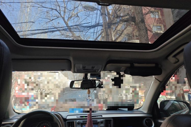 Used Toyota RAV4 2013 2.5L Automatic 4x4 Elite Edition Headliner