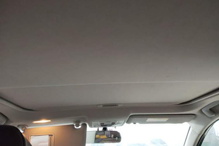 Used Toyota RAV4 2013 2.0L CVT Four-Wheel Drive Fashion Edition Headliner