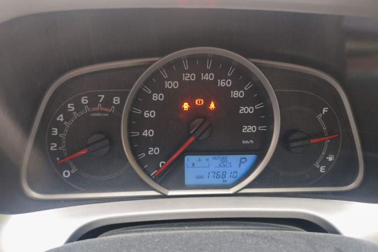 Used Toyota RAV4 2013 2.0L CVT Two-Wheel Drive Urban Edition Instrument Cluster