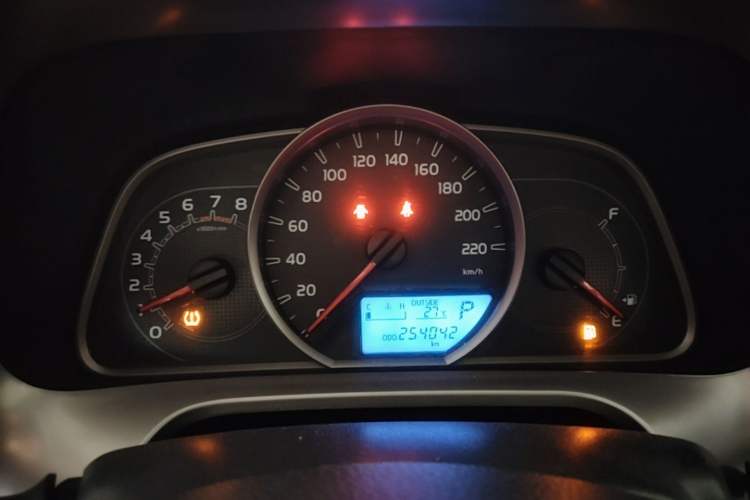 Used Toyota RAV4 2013 2.0L CVT Four-Wheel Drive Fashion Edition Instrument Cluster