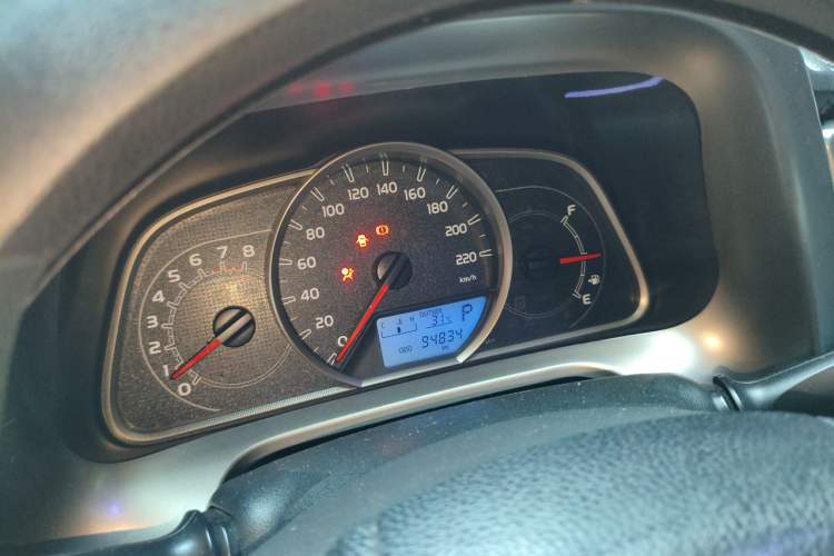 Used Toyota RAV4 2013 2.0L CVT Two-Wheel Drive Urban Edition Instrument Cluster