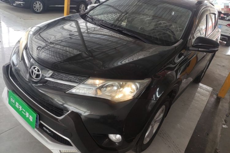 Toyota RAV4 2013 2.0L CVT Four-Wheel Drive New Edition usado Guazi used car, China used car export, Used car for sale, Used cars, Cheapest cars for sale