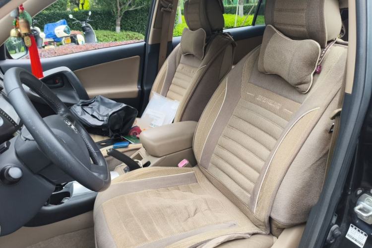 Used Toyota RAV4 2013 Special Edition 2.0L Automatic Elite Left Front Seat