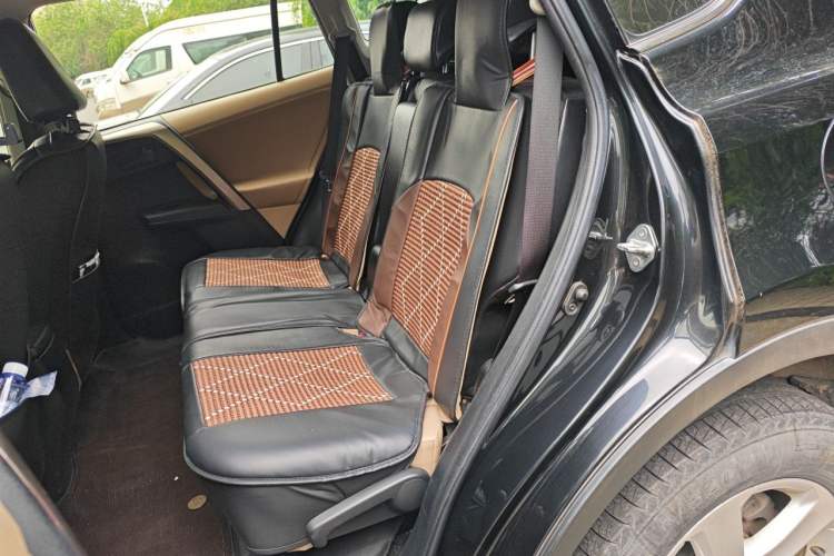 Used Toyota RAV4 2013 2.0L Manual Two-Wheel Drive Urban Edition Left Rear Seat