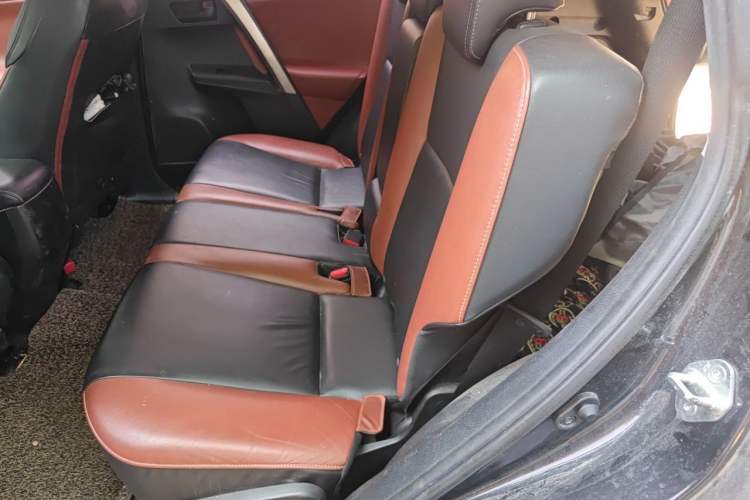 Used Toyota RAV4 2013 2.5L Automatic 4x4 Elite Edition Left Rear Seat