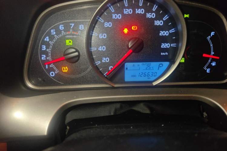 Used Toyota RAV4 2013 2.5L Automatic 4x4 Elite Edition Odometer Close Up