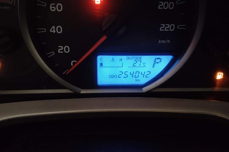 Used Toyota RAV4 2013 2.0L CVT Four-Wheel Drive Fashion Edition Odometer Close Up
