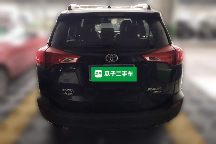 Used Toyota RAV4 2013 2.0L CVT Four-Wheel Drive Fashion Edition Rear