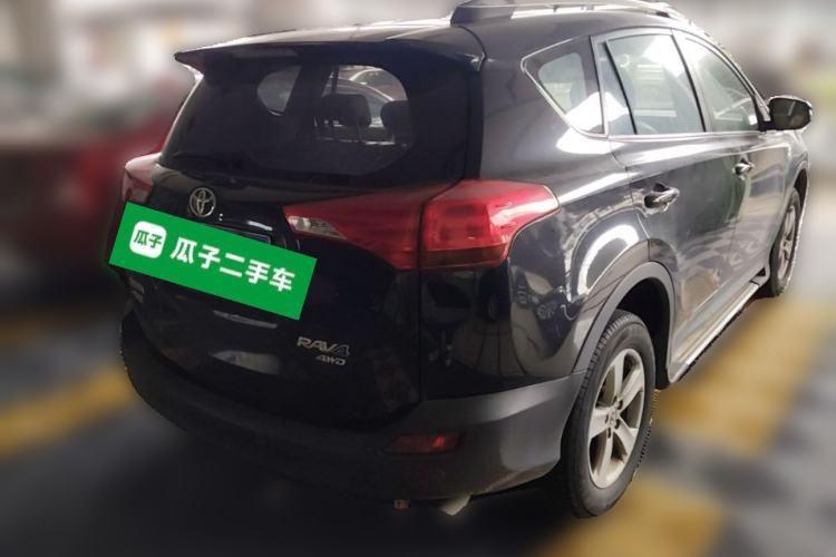 Used Toyota RAV4 2013 2.0L CVT Four-Wheel Drive Fashion Edition Rear Right 45 Deg