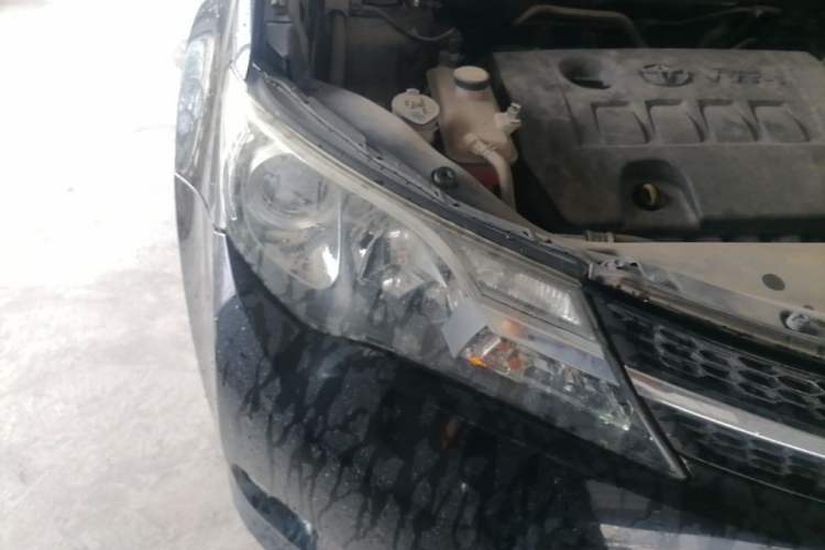 Used Toyota RAV4 2013 2.0L CVT Four-Wheel Drive New Edition Right Front Headlight