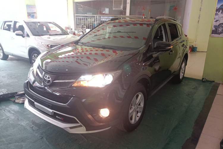 Used Toyota RAV4 2013 2.0L CVT Two-Wheel Drive Urban Edition Guazi used car, China used car export, Used car for sale, Used  cars, Cheapest cars for sale