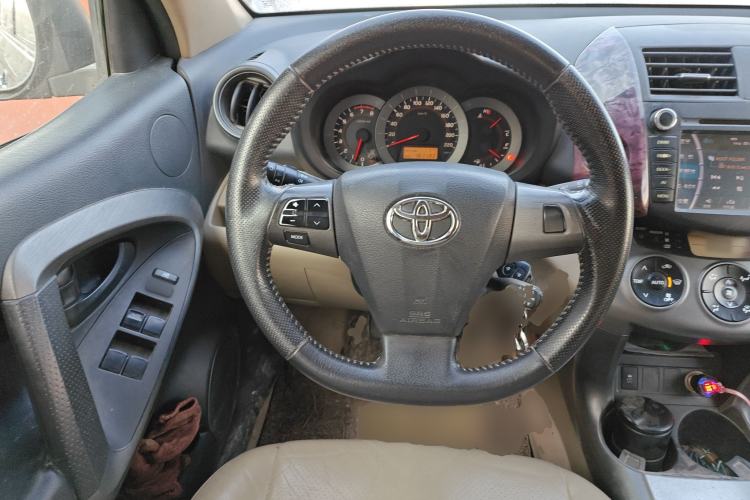 Used Toyota RAV4 2013 Special Edition 2.0L Manual Classic Steering Wheel