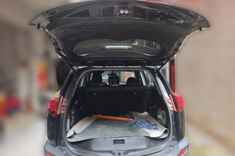 Used Toyota RAV4 2013 2.5L Automatic 4x4 Elite Edition Trunk