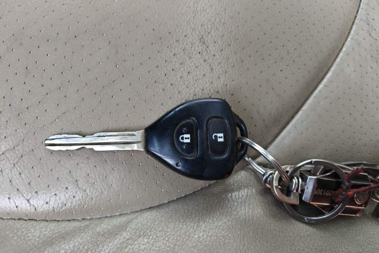 Used Toyota RAV4 2013 Special Edition 2.0L Manual Classic Vehicle Key