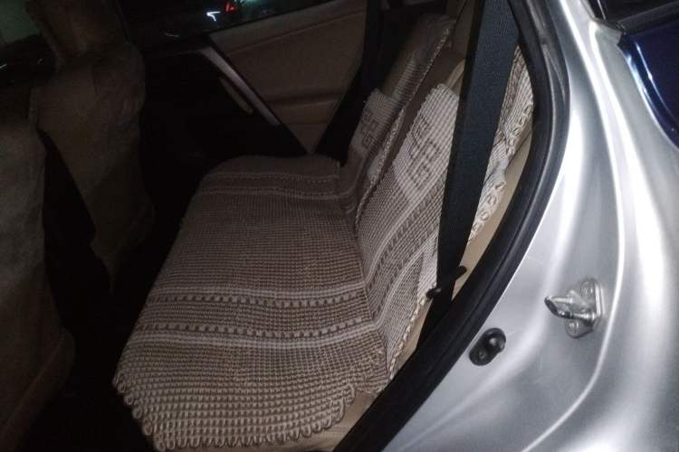 Used Toyota RAV4 2013 2.0L CVT Four-Wheel Drive Fashion Edition Left Rear Seat