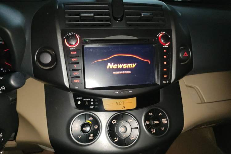 Used Toyota RAV4 2013 Special Edition 2.0L Automatic Classic Audio And AC Panel