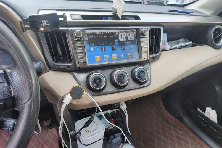 Used Toyota RAV4 2013 2.0L CVT Two-Wheel Drive Urban Edition Audio And AC Panel