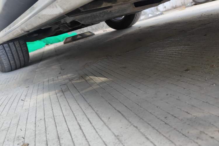 Used Toyota RAV4 2013 2.0L CVT Two-Wheel Drive Urban Edition Chassis Front Left