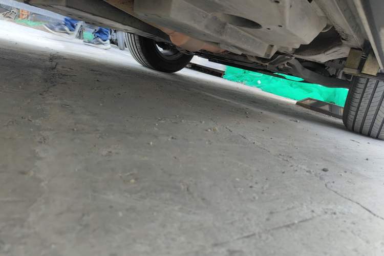 Used Toyota RAV4 2013 2.0L CVT Two-Wheel Drive Urban Edition Chassis Front Right