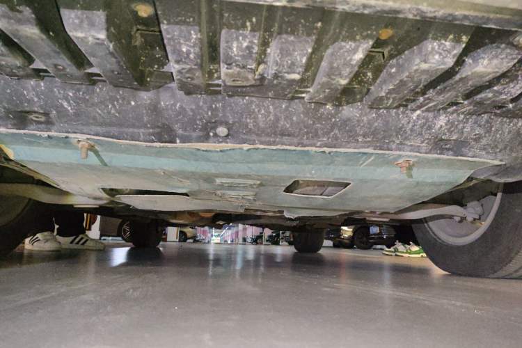 Used Toyota RAV4 2013 2.0L CVT Two-Wheel Drive Urban Edition Chassis Front