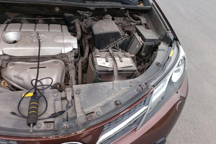 Used Toyota RAV4 2013 2.5L Automatic 4x4 Elite Edition Engine Bay Left