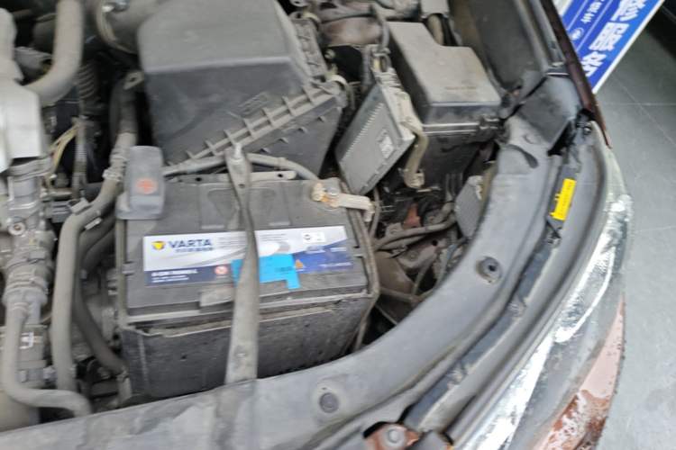 Used Toyota RAV4 2013 2.5L Automatic 4x4 Elite Edition Engine Bay Left