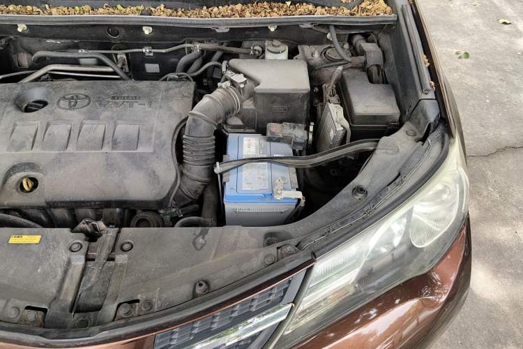 Used Toyota RAV4 2013 2.0L CVT Four-Wheel Drive New Edition Engine Bay Left